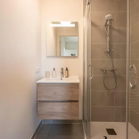アパート With Breathtaking Sea Views And Balcony オステンド