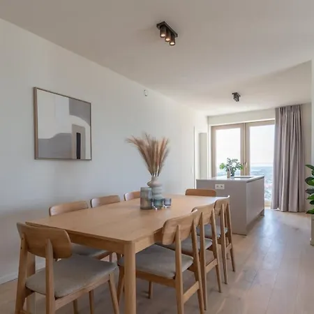 With Breathtaking Sea Views And Balcony アパート オステンド