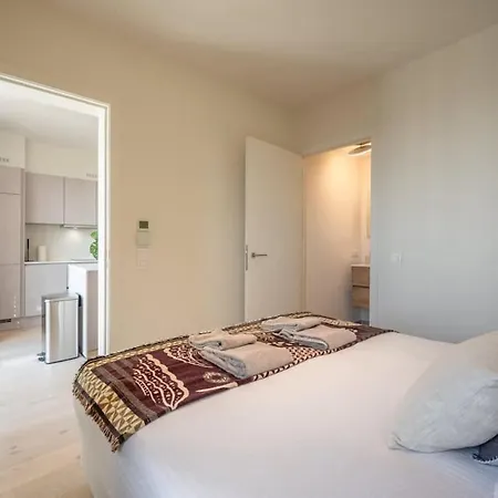 With Breathtaking Sea Views And Balcony *