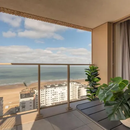 アパート With Breathtaking Sea Views And Balcony